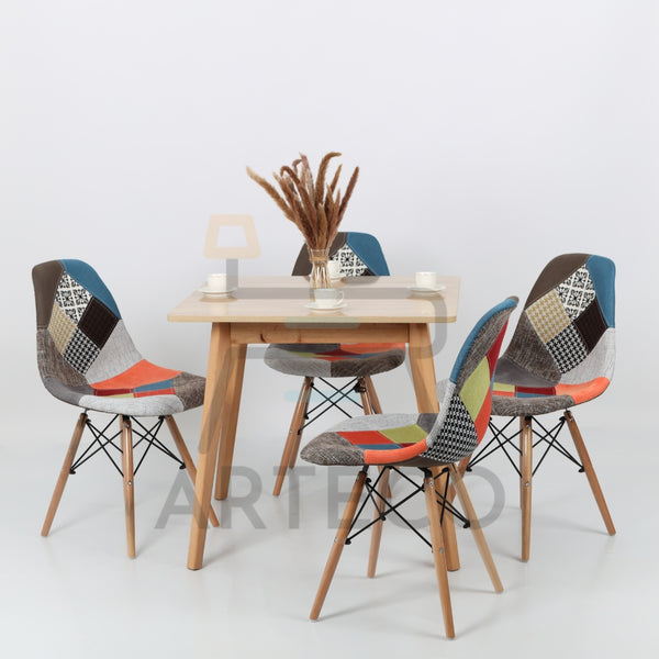 Oasis Carrée CHENE et 4 Chaises Patchwork