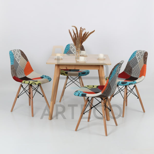 Oasis Carrée CHENE et 4 Chaises Patchwork